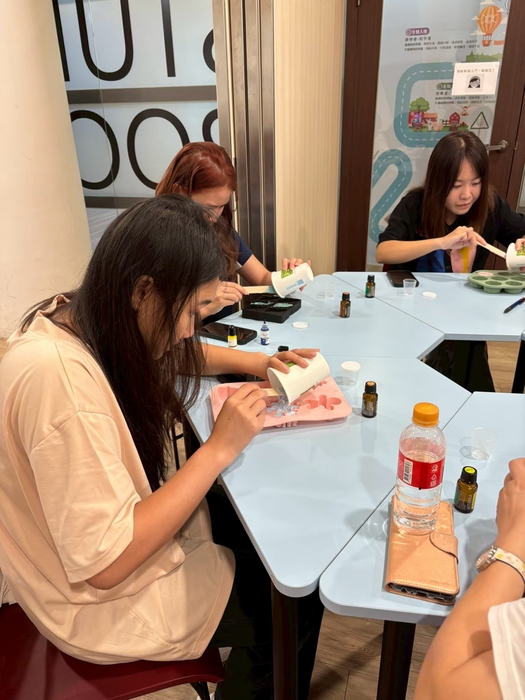 學生裝料定型圖片