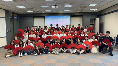 【學生心得】  這次國際青年文化交流營帶給我們許多難忘的回憶。我們不但參加了豐富有趣的團隊遊戲，也體驗了太極扇，認識了不同文化與許多新朋友。活動中的每一份禮物、每一張笑臉，以及大家共同努力的過程，都讓我們深受感動。