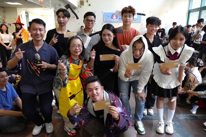 2024.10.23 Chung Hua University’s Halloween Fun Fest! International Students Show Their “Ghostly Looks” on the Runway for Cash PrizesImage