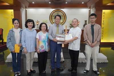 2026.03.19 中華大學副校長率隊拜訪中華宏宗傳統文化推廣協會，誠摯表達最深的感謝，感謝文化協會慷慨伸出援手，發起募款並提供協助，幫助遭遇意外事故的學生渡過難關，充分展現了社會關懷與無私奉獻的精神。
